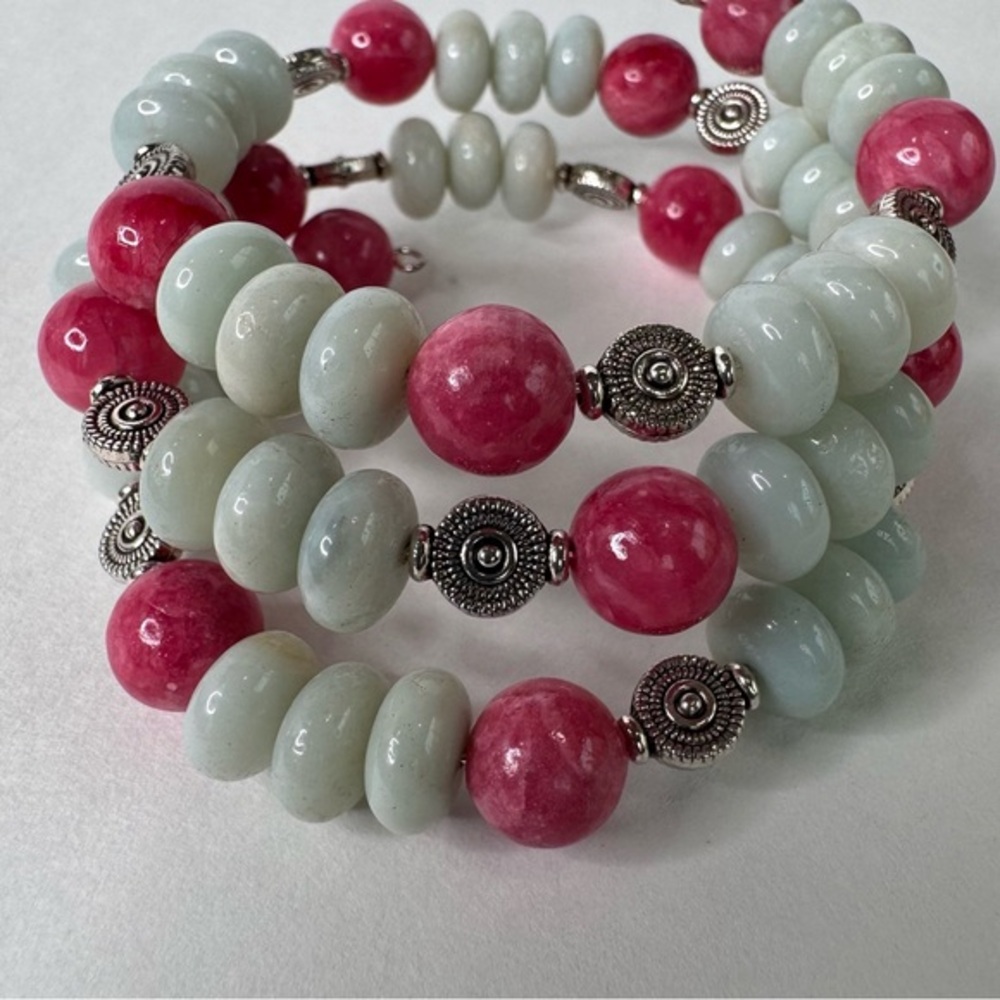 NWT Hand Crafted Aquamarine & Pink Beaded Gemstone Bracelet